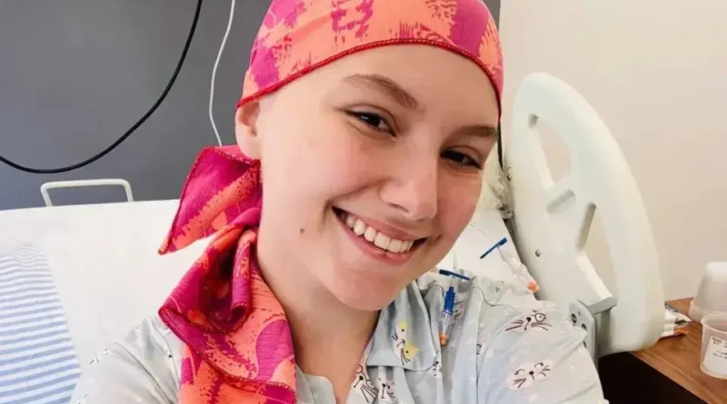 Isabel Veloso é internada novamente na UTI devido a complicações respiratórias