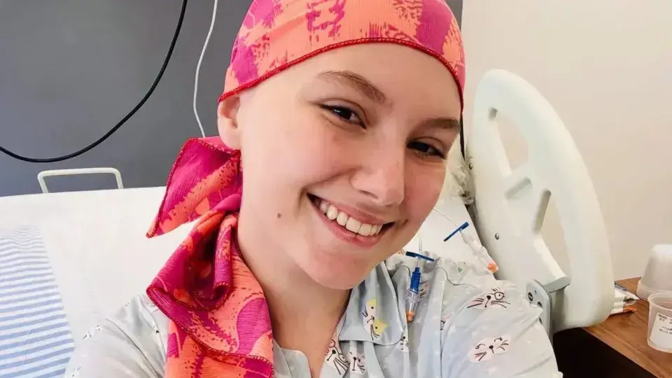 Isabel Veloso é internada novamente na UTI devido a complicações respiratórias