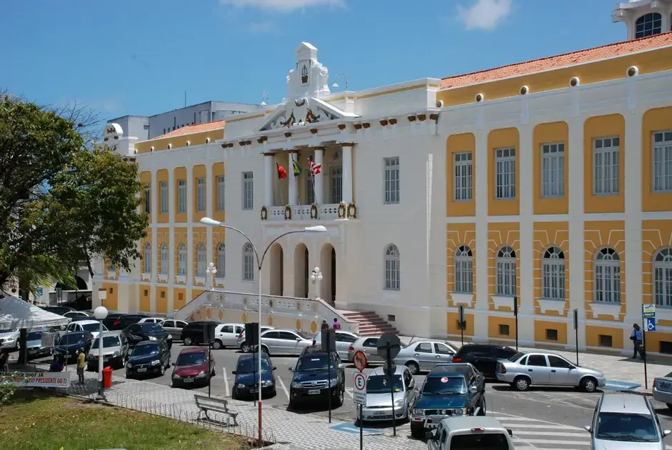 Justiça suspende lei de gratuidade a agentes de segurança em Campina Grande