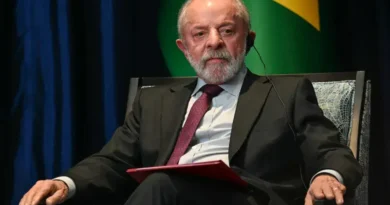 Lula espera revogação de tarifas após conversa com Trump