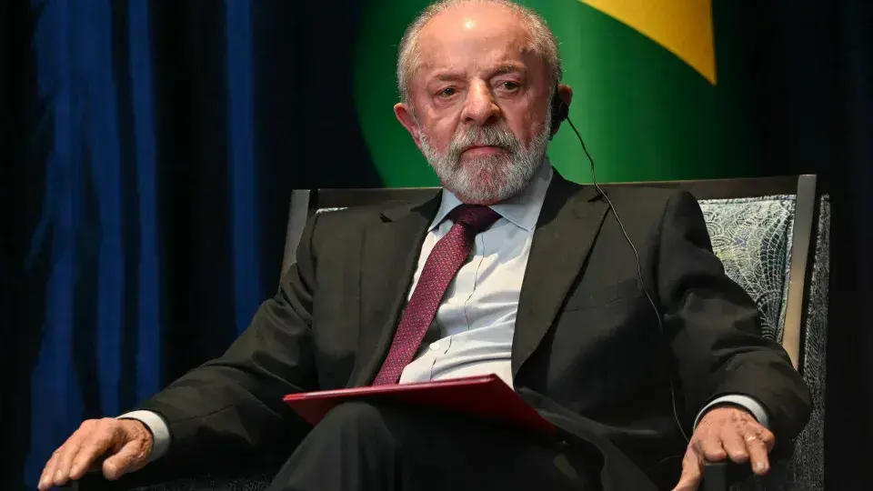 Lula espera revogação de tarifas após conversa com Trump