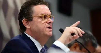 Oposição quer convocar Wolney Queiroz na CPMI do INSS para depor