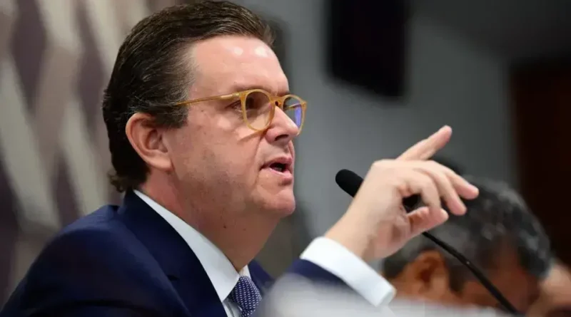 Oposição quer convocar Wolney Queiroz na CPMI do INSS para depor