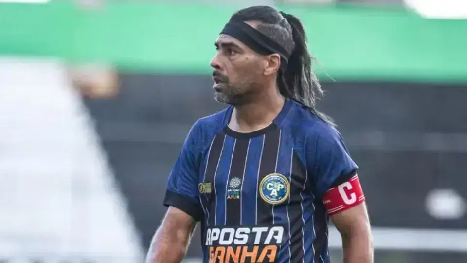 A volta de Araújo: ídolo do Goiás busca novo clube aos 48 anos