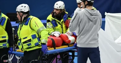 Acidente Chocante nos Jogos Olímpicos de Inverno: Patinadora é Cortada em Queda