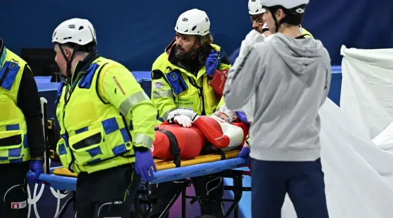 Acidente Chocante nos Jogos Olímpicos de Inverno: Patinadora é Cortada em Queda