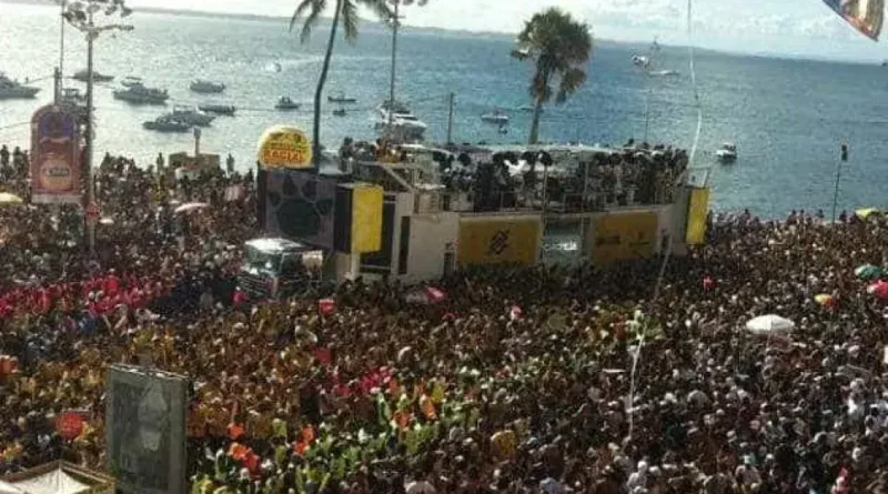 Bahia espera 3,7 milhões de turistas durante o Carnaval 2026