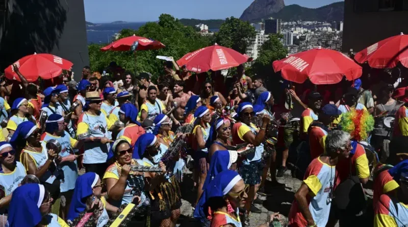 Confira a programação dos blocos de rua do Carnaval 2026 no Rio