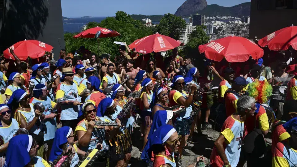 Confira a programação dos blocos de rua do Carnaval 2026 no Rio