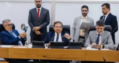 Deputados da Assembleia Legislativa da PB ignoram decisão sobre expressão religiosa