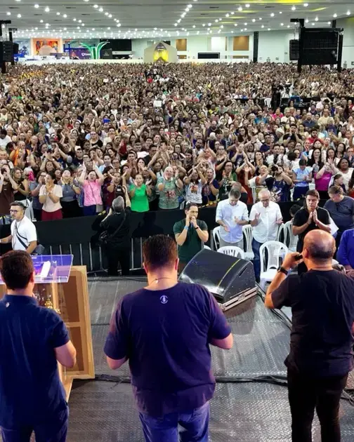 Encontro Nacional da Família Católica reúne 140 mil pessoas em Campina Grande