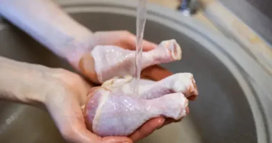 Estes erros aumentam o risco de infecções alimentares; veja como evitar