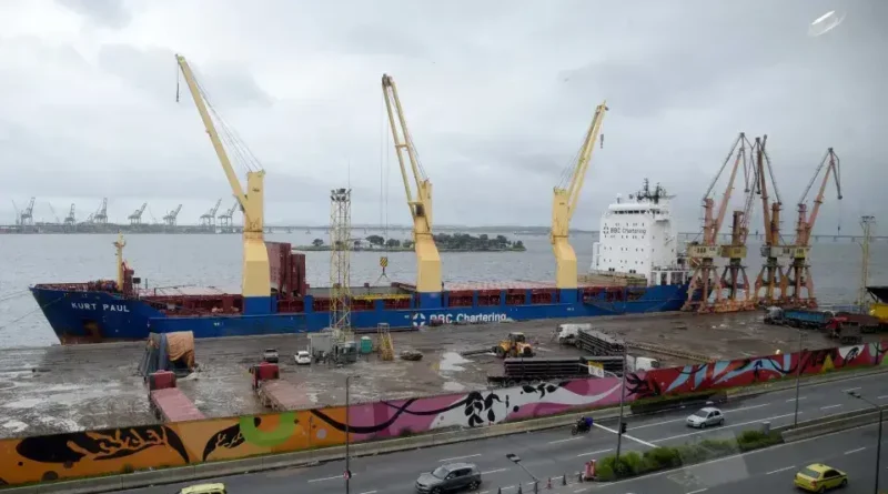 Governo Lula arrecada R$ 60 mil em leilões de terminais portuários