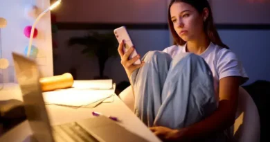 Instagram alerta pais sobre pesquisas de suicídio por jovens