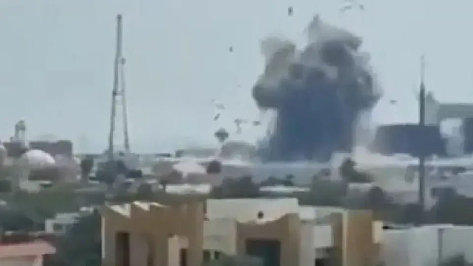 Irã ataca base americana no Bahrein em resposta a ataque de EUA e Israel