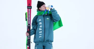 Lucas Pinheiro traz energia brasileira aos Jogos de Inverno em busca de novo pódio