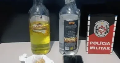 Polícia captura drogas e garrafas de loló em Cajazeiras durante carnaval