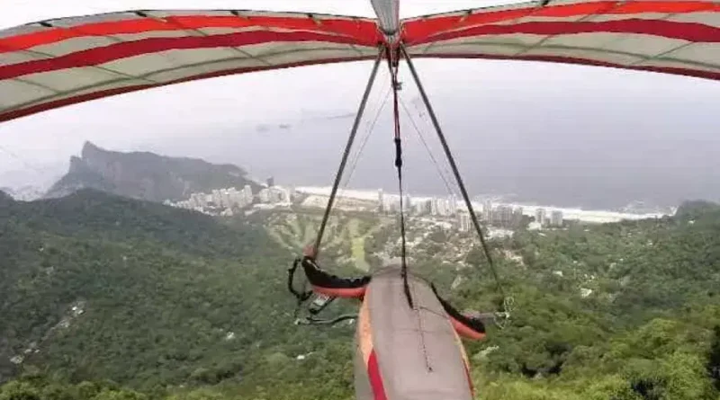 Queda de asa-delta no Rio deixa uma pessoa morta e outra gravemente ferida
