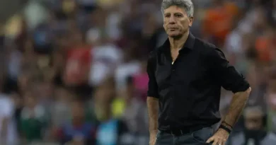 Vasco busca novo técnico com Renato Gaúcho entre os cotados após demissão de Diniz