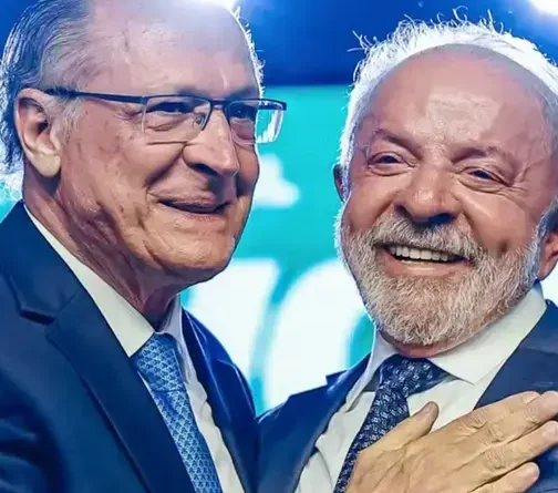 Alckmin anuncia saída do ministério para concorrer à reeleição em abril