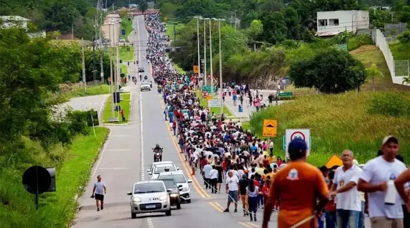 Caminhada Penitencial em Campina Grande reúne milhares de fiéis