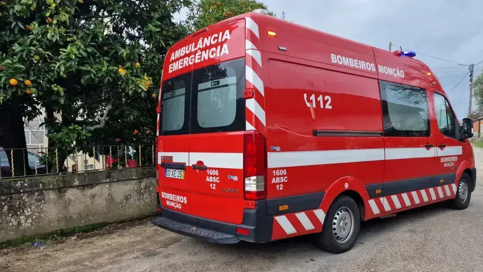 Desabamento de prédio em BH deixa pelo menos 1 morto e 13 feridos