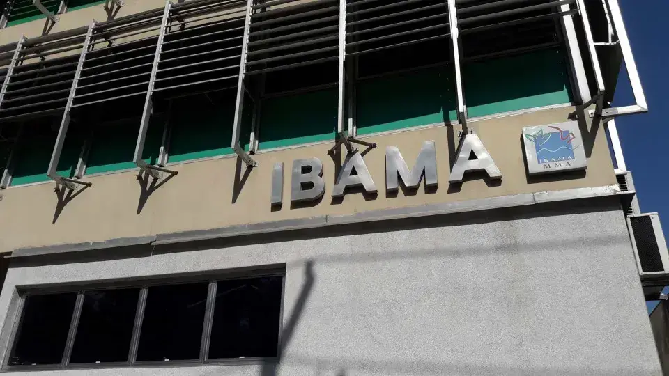 Ibama multa governo do Paraná em R$ 2,5 milhões por poluição