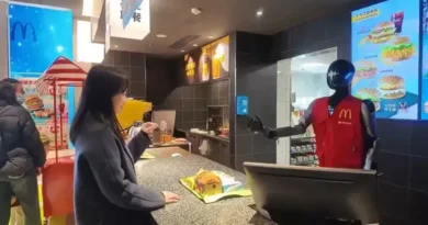 McDonald’s experimenta robôs humanoides para atendimento em Xangai