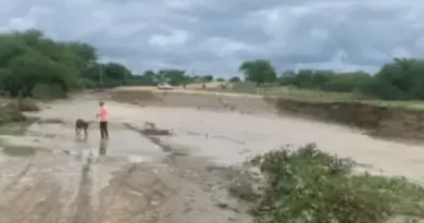 Moradores de Gurjão ficam ilhados devido a cheia do rio após chuvas