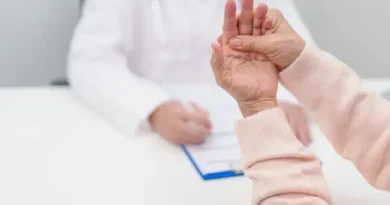 Novo exame de sangue pode detectar Parkinson até 20 anos antes dos sintomas