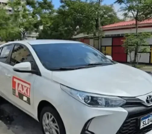 Taxista tem carro roubado por falsos passageiros em João Pessoa
