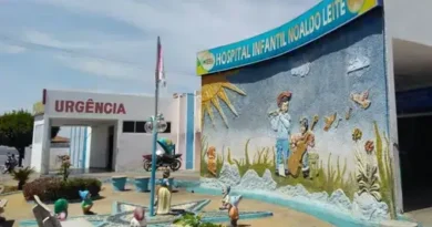 Teto de sala de aula desaba e atinge alunos em escola na Paraíba