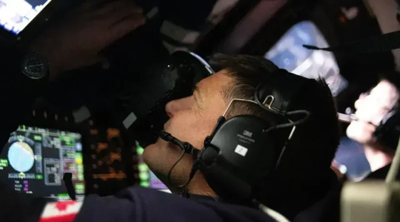 Astronautas da missão Artemis 2 estão a caminho de casa com sucesso