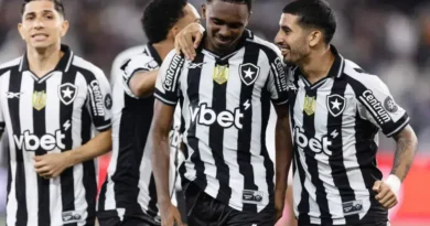 Botafogo foca no Internacional e ignora saída de Textor no Brasileirão
