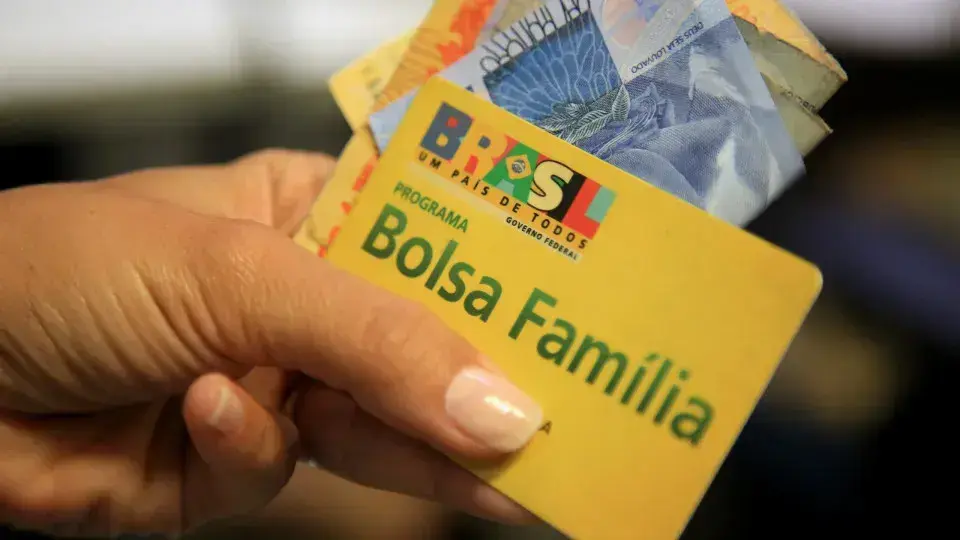 Caixa paga Bolsa Família hoje para beneficiários com NIS final 8