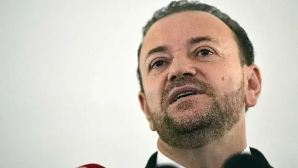 Cúpula do PT exclui polêmicas para proteger Lula na pré-campanha