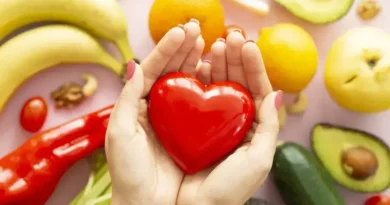 Dieta rica em alimentos naturais e gorduras saudáveis reduz riscos cardíacos