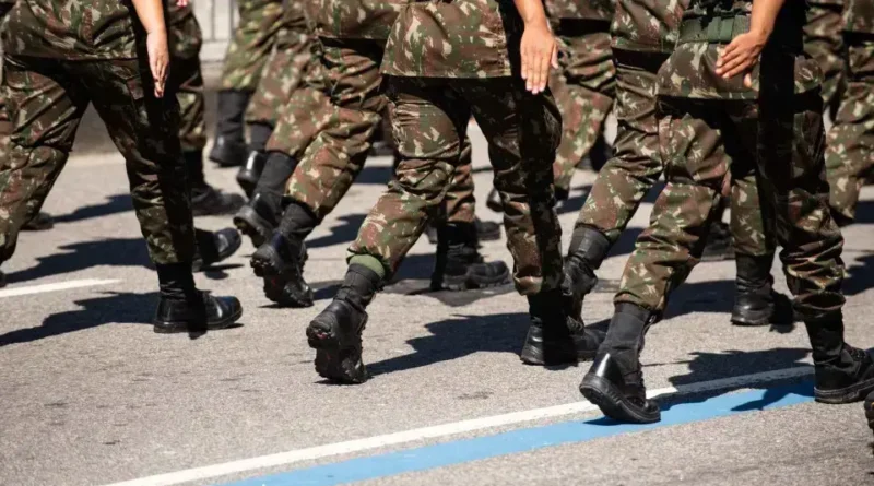 Exército Credencia Banco Master e Repassa R$ 39 Milhões em Empréstimos