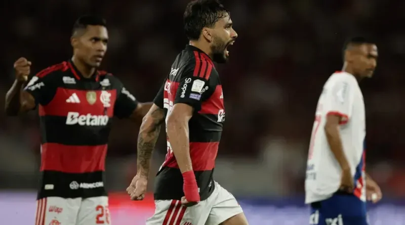 Flamengo vence Bahia e homenageia Oscar Schmidt com vitória no Brasileirão