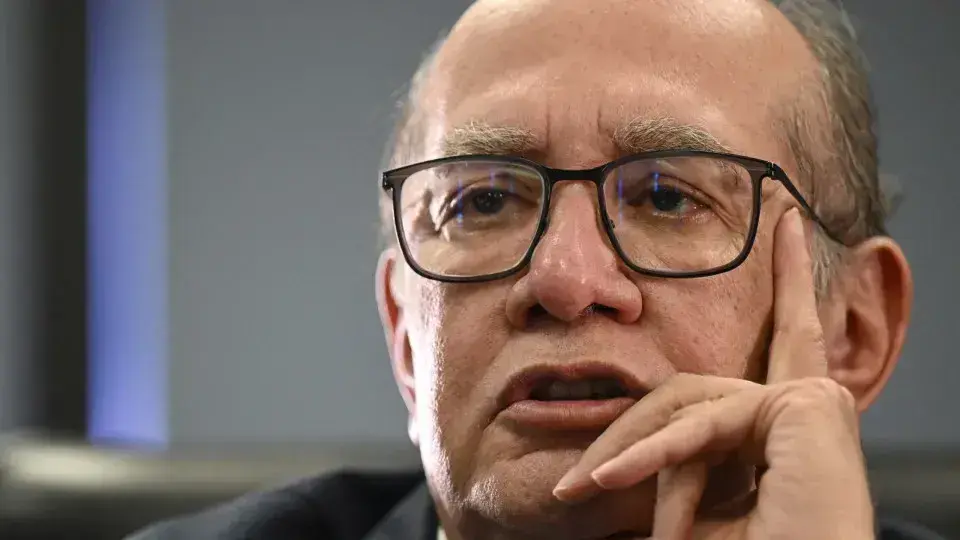 Gilmar Mendes elogia Jorge Messias após rejeição no Senado