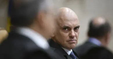 Moraes determina devolução de equipamentos apreendidos de blogueiro