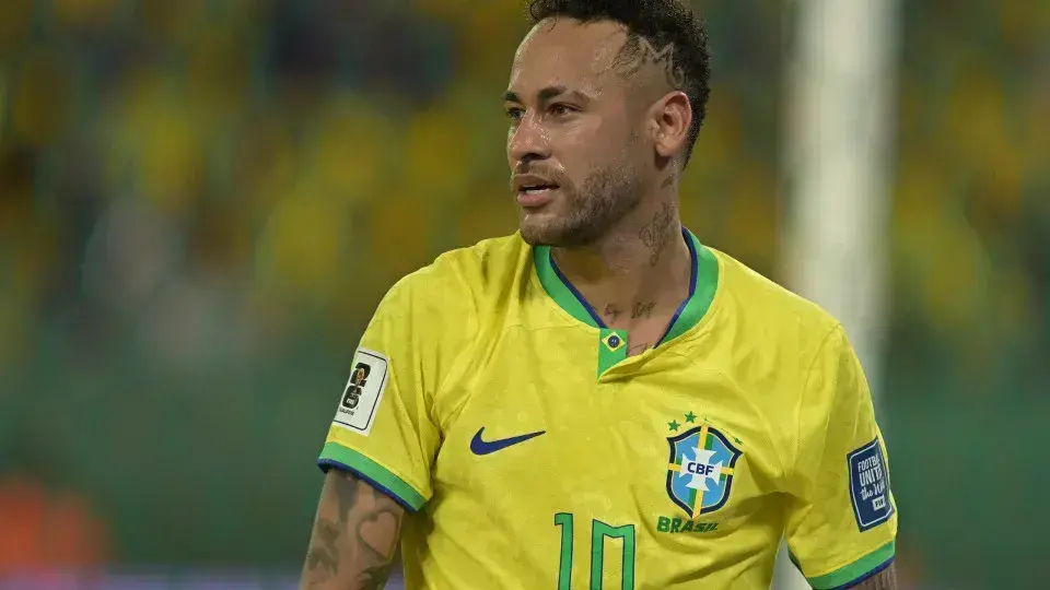 Pesquisa aponta preferência da população por Neymar na convocação