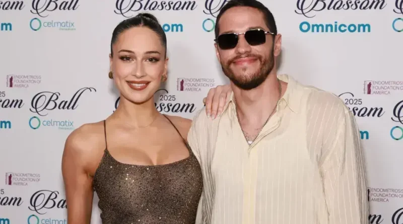 Pete Davidson fala sobre ser pai e pornografia: "É difícil ver na frente dela"