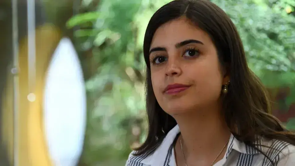 Tabata Amaral defende projeto contra antissemitismo e critica esquerda