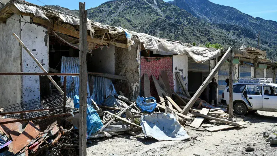 Terremoto de magnitude 5,3 atinge o Afeganistão; há relatos de tremores