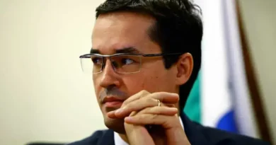Aliados de Dallagnol criticam vídeo de Zema contra Flávio Bolsonaro