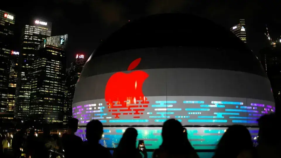 Apple lança iOS 26.5 com novidades e mais de 50 correções de falhas