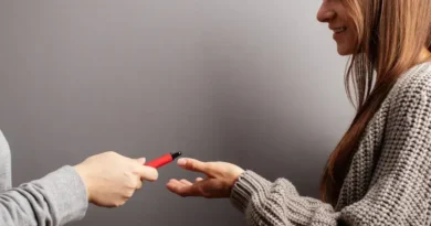 Aumento do uso de vapes entre adolescentes gera preocupações em especialistas