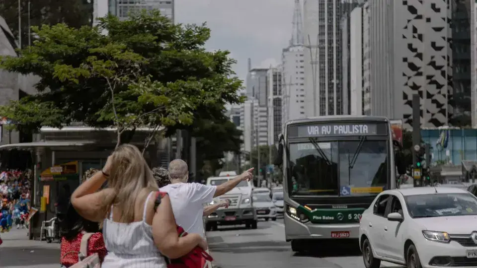 Calor em São Paulo: Frente fria promete mudanças no fim de semana