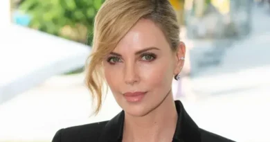 Charlize Theron revela desgaste físico após anos em filmes de ação